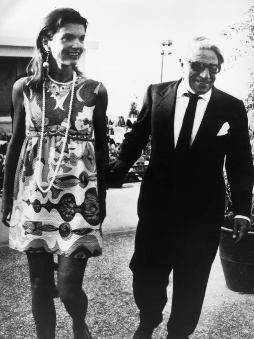 #tbt #jackieo would have been 97 this past Tuesday. I always think of her because she shares a birthday with my son @agibralter Here she is on her 40th birthday with husband #aristotleonassis I like her dress! &diams;️&diams;️&diams;️&diams;️