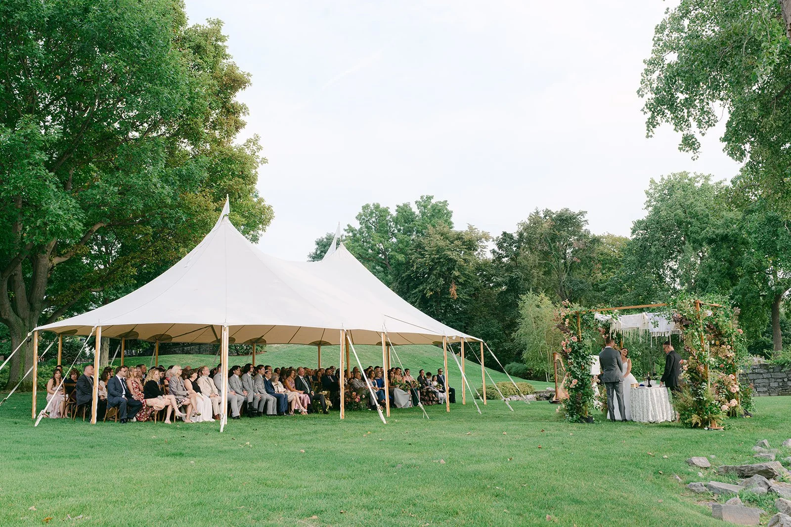 Becca _2b Geoff Sneak Peeks - Coryn Kiefer Photography-60.jpg