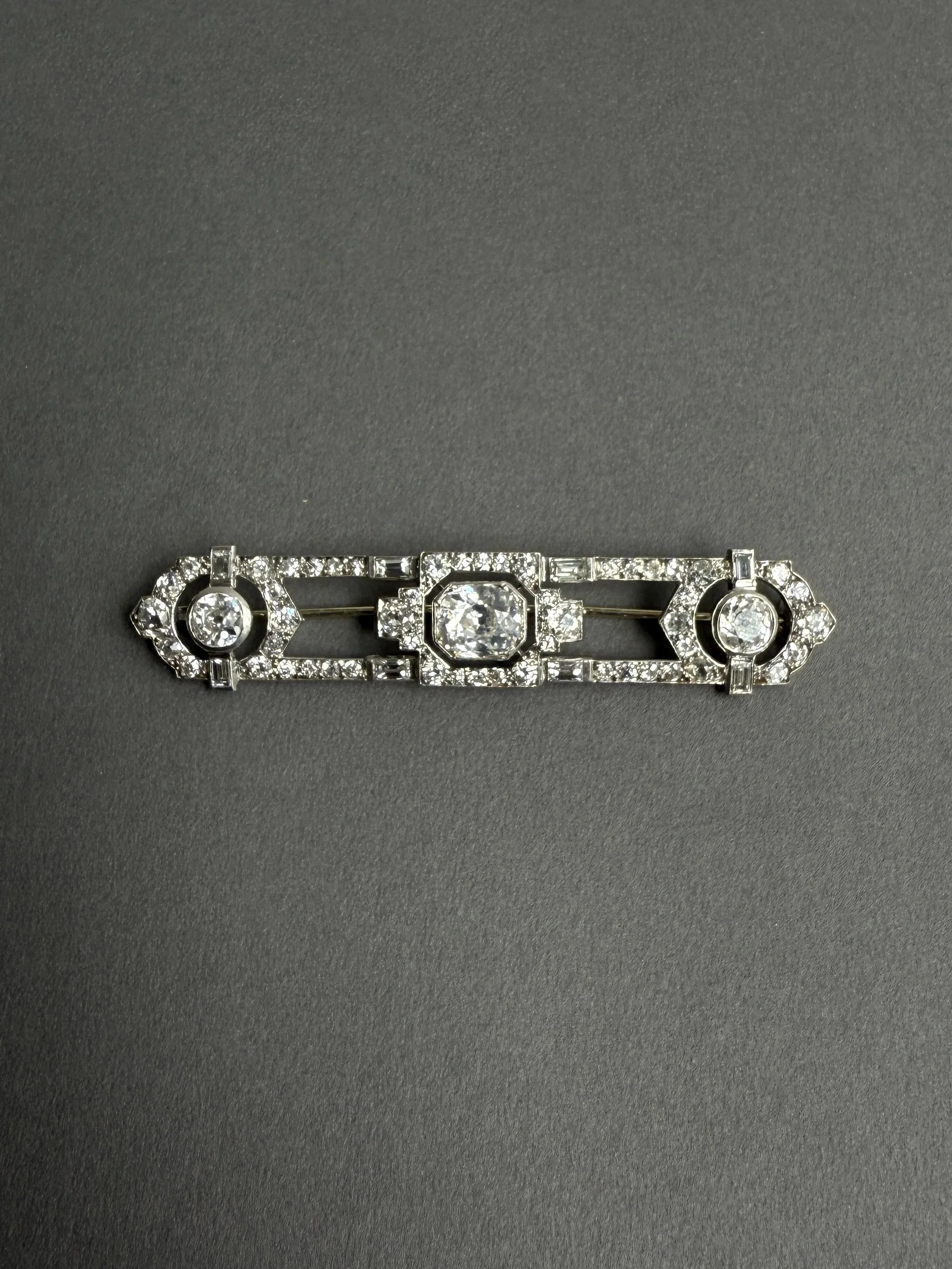 Art Deco diamond brooch