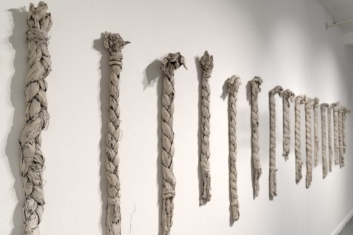 Artists &amp; Curator Lunch Talk: Ensartar Cuentas