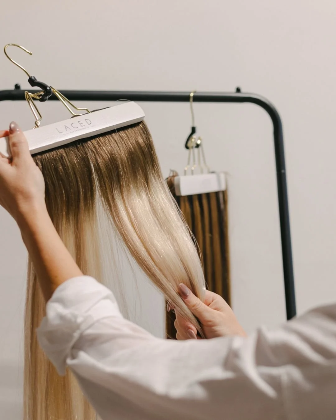 Branding Sessions - Why they are important for small businesses 👇🏻

Branding Sessions are crucial for small businesses, especially those that offer services. They help establish a unique identity, and differentiate the business from competitors. 

