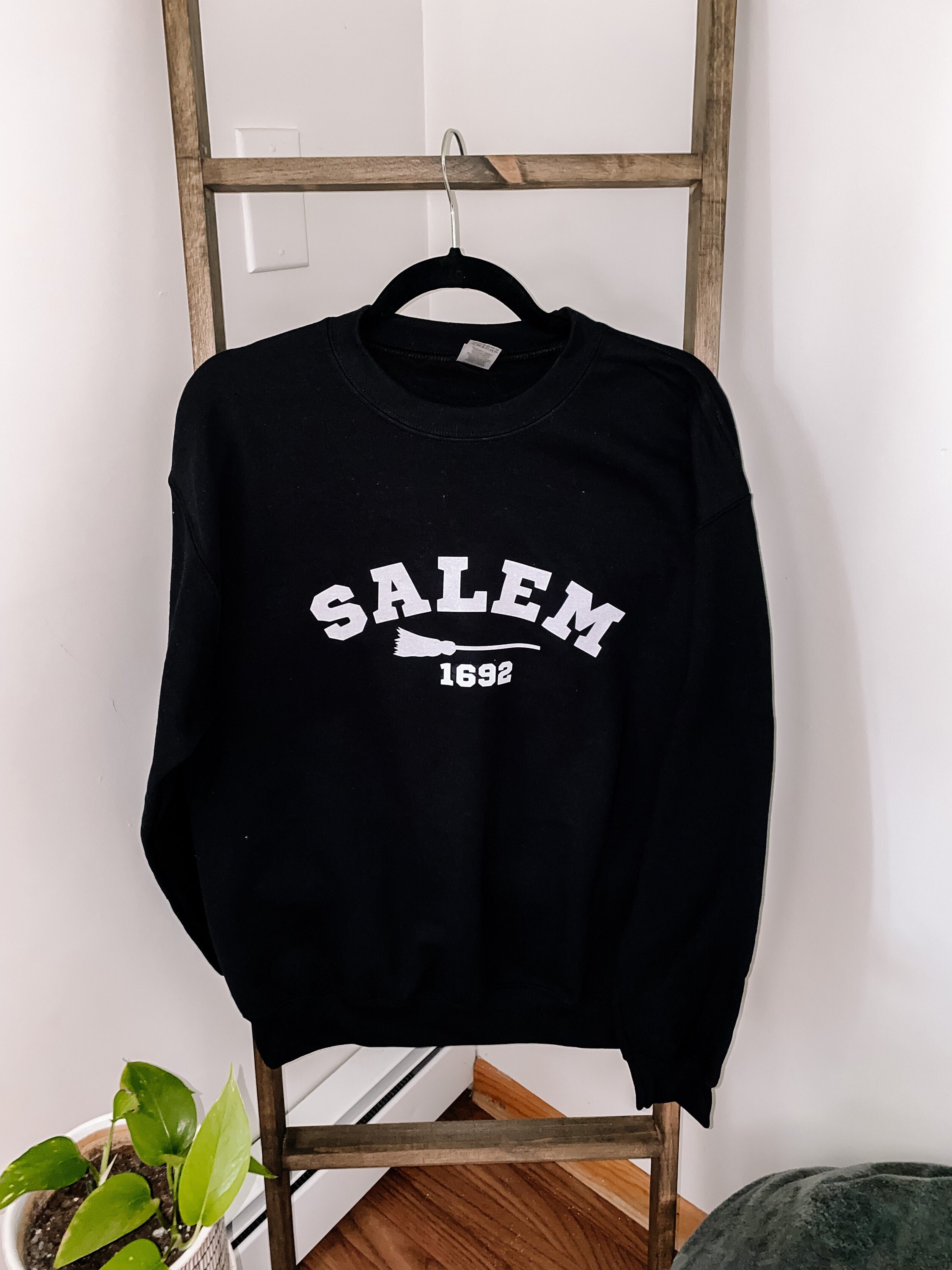 https://i.etsystatic.com/24161422/r/il/2ef6fd/3279292516/il_fullxfull.3279292516_cjz3.jpg