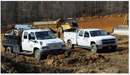 Learn four-wheel and all-wheel drive fundamentals, including 4WD controls, hills, rough roads, slippery surfaces, traction and rollover prevention.