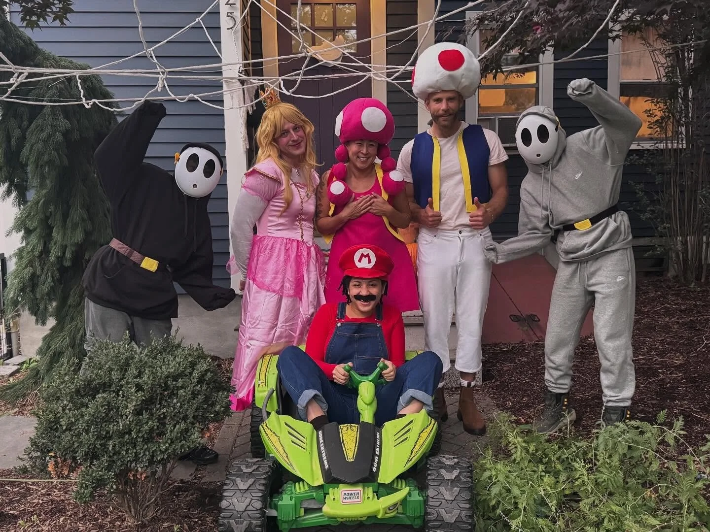 Ready, set&hellip; boo! We&rsquo;re taking Halloween full-speed this year as the Mario Kart crew 🏎️✨

Mario, Toad, Toadette, Princess Peach, and Shy Guys coming in hot!

#familycostume #mariokarthalloween #readysetboo #designlifeoffduty