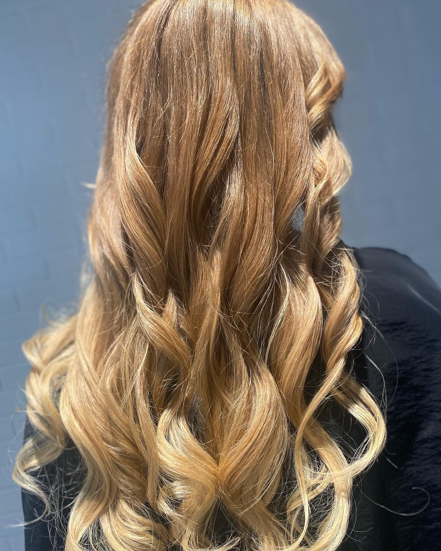 There nothing better than having the opportunity to color virgin hair! This was Sara&rsquo;s first visit with me and she has never had her hair colored before. I was so honored she trusted me to give her a natural blonde balayage and we are so in lov