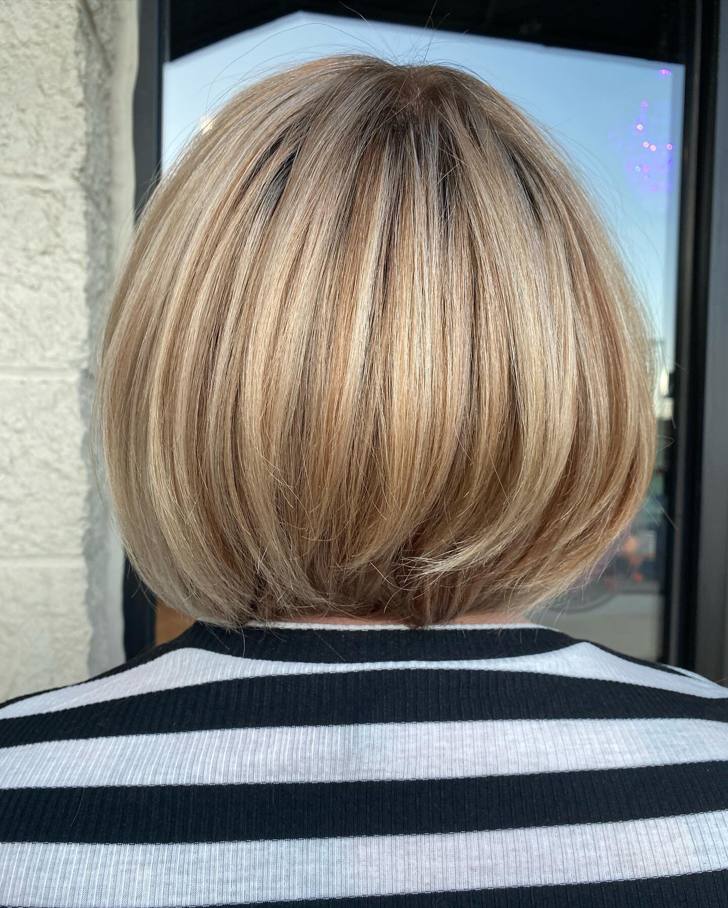 Full head of baby lights
.
.
.
This is a color technique that is heavily highlighted giving her a softer grow out 💛 and getting her blonder each visit!
#babylights 
#pulpriotblondeaf #pulpriotlightener 
#healthyhairmatters 
#blondehair #highlightedh