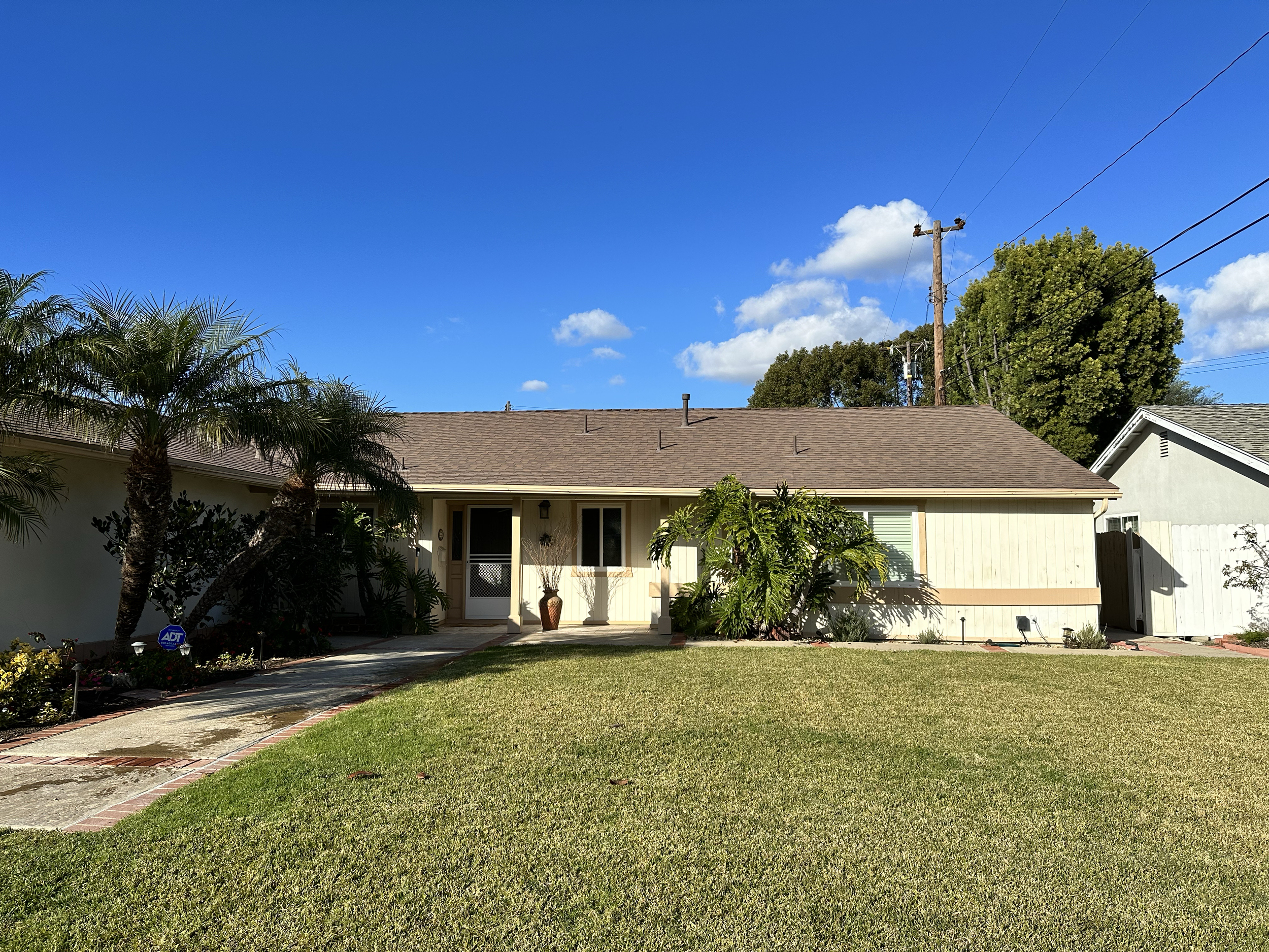 948 Serra Way, Costa Mesa || $1,480,000 || Represented Buyer