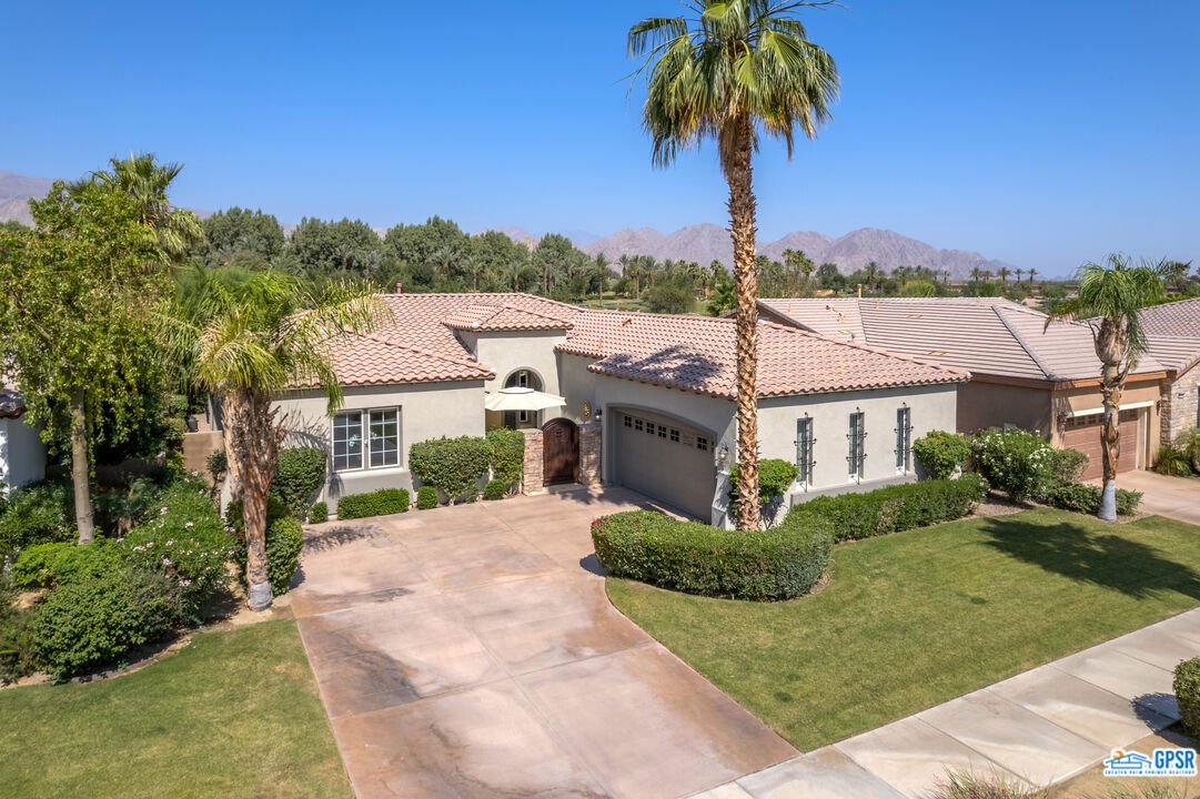 60445 Juniper Ln, La Quinta || $825,000 || Represented Buyer