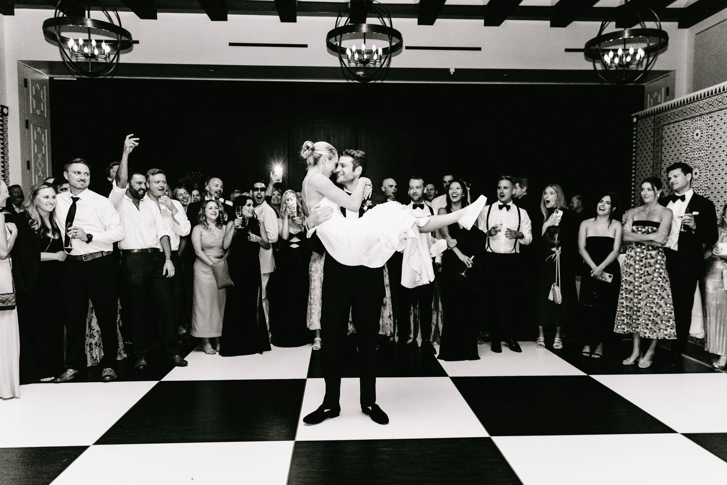 PartyProper.com | Music to move you.