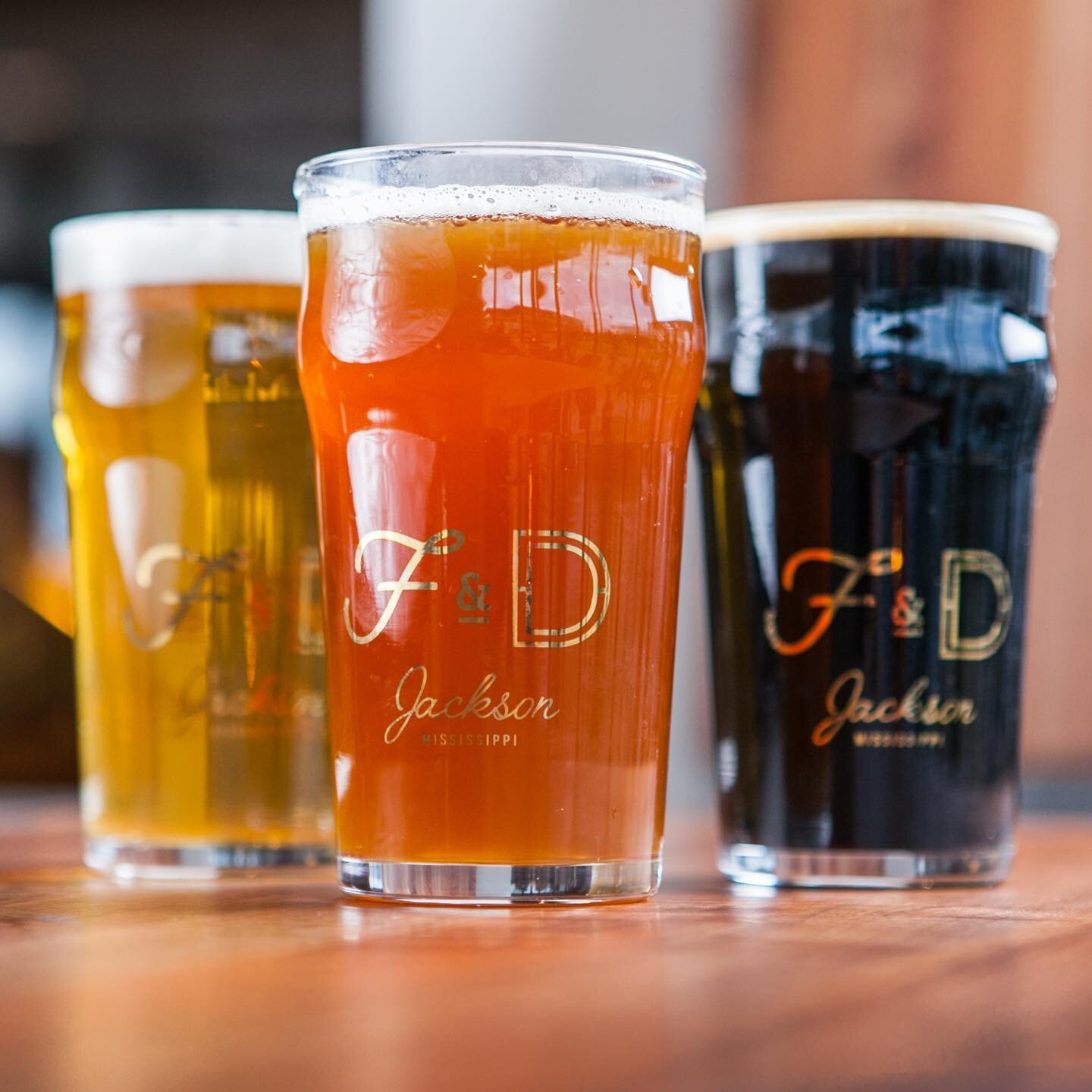 Line em&rsquo; up. District Live is back!!!! Live music on the green every Thursday night from now until May, 6-8pm. Come grab a brewski to enjoy on the green with your pals, or snag a table on the patio with your lover. Go-cups available to order at