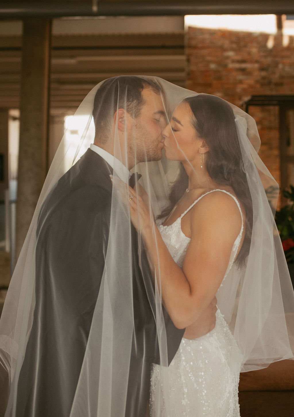 Megan + Micheal
Event: Wedding
Photographer @MadebyMadie
Videographer @MacLeod_Media
Florist @twinflowerstudio
Hairstylist & Makeup @GlamArtistryinc
DJ Brian Cruz
Cake @OMMadeCakes
Catering @ACappellaCatering
Month: August