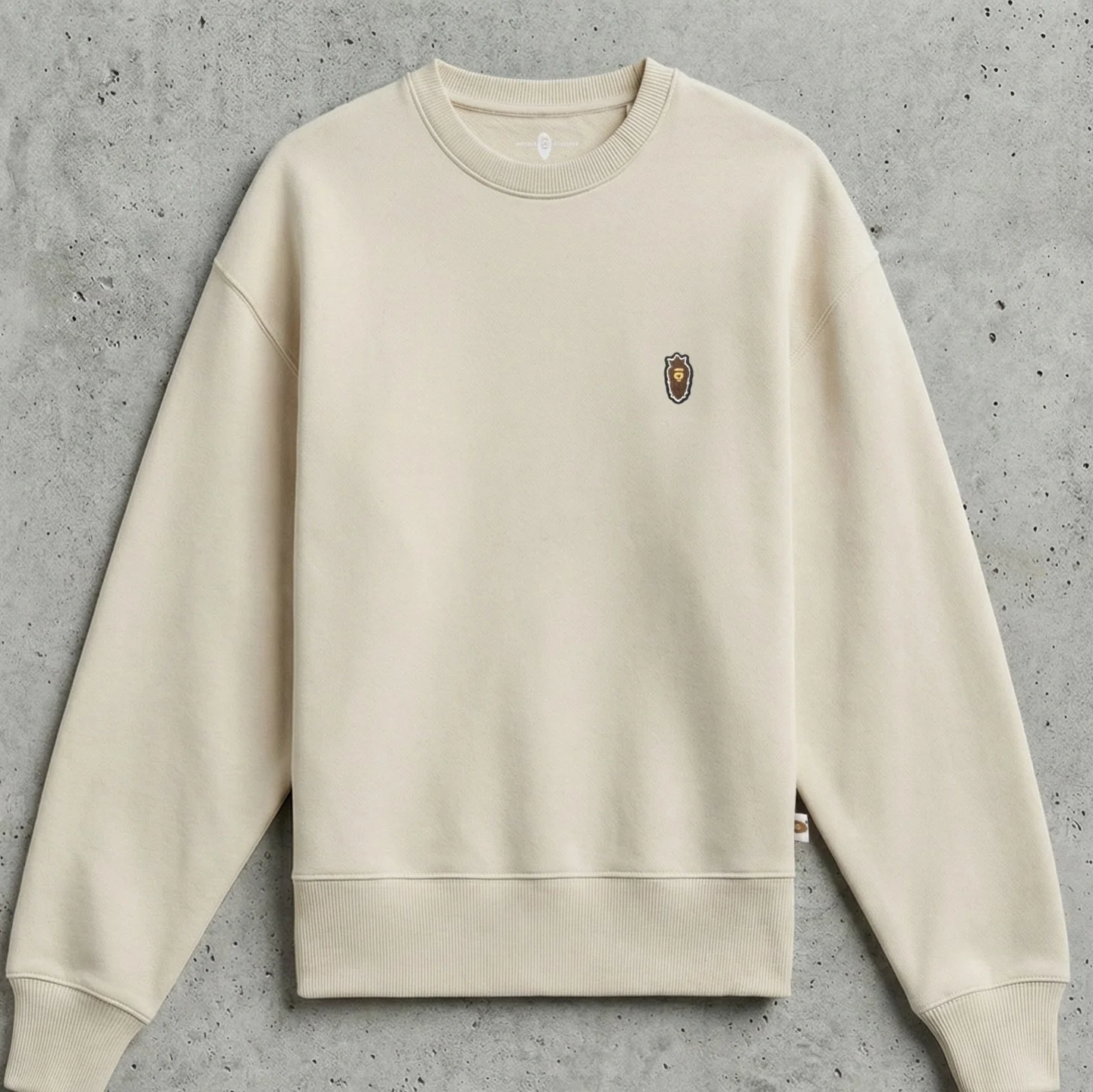 Heavyweight Sweatshirt - Available online at dastaar.clothing 

&bull; Crew neck
&bull; 100% organic cotton
&bull; 500gsm - super heavy 

#clothingbrand #clothing #fashion #streetwear #apparel #clothes #clothingline #style #tshirt #hoodies #brand #ts