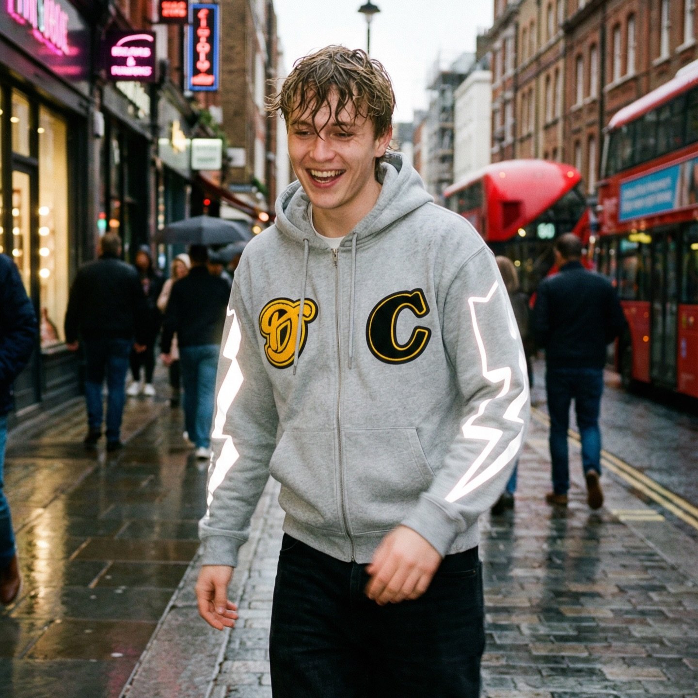 💛 DC Zipped Hoodie 🖤 Available online at dastaar.clothing 

&bull; 100% Organic Cotton
&bull; Brushed Fleece
&bull; 500gsm (Heavy)

#fashion #clothingbrand #streetstyle #style #clothing