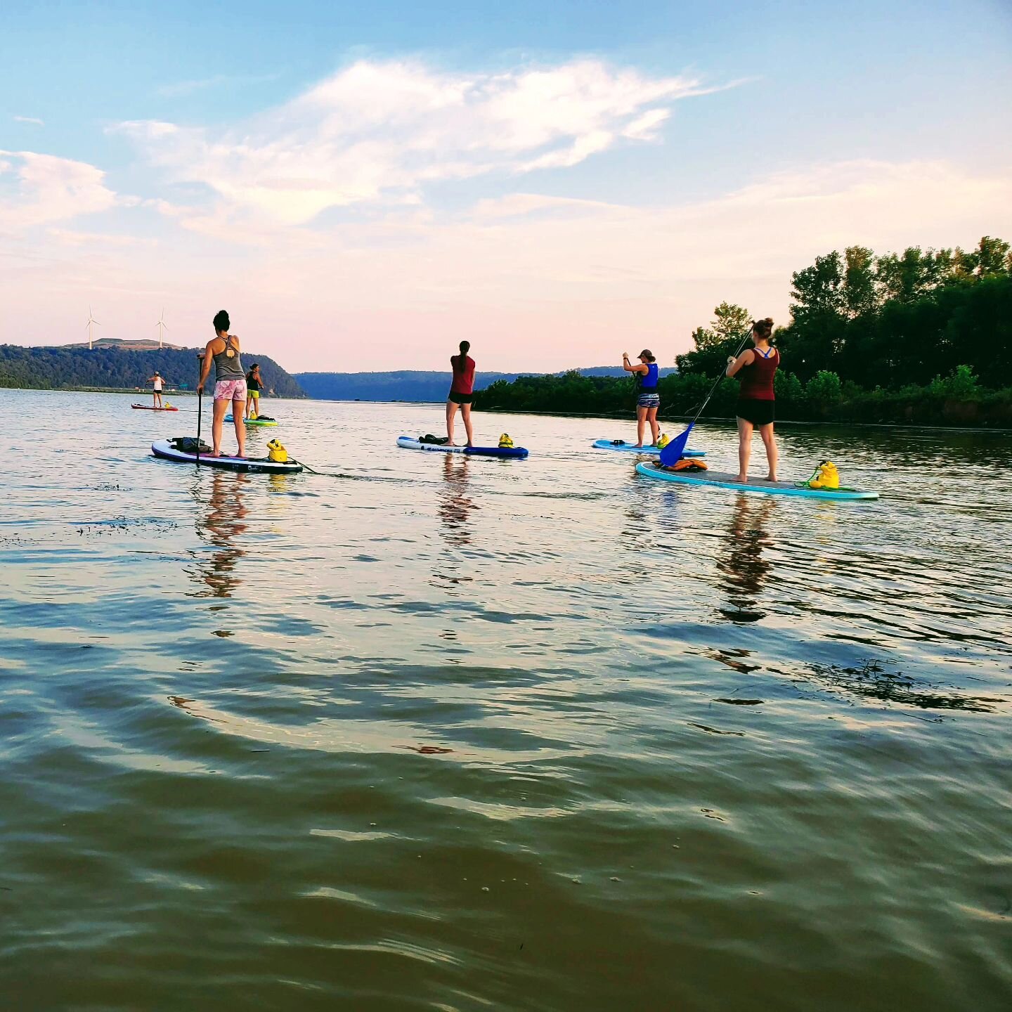 Let's admit it, it's always more fun with a group! This year, we're offering more opportunities to paddle together as we strive to build a SUP community. Stay tuned 👀

#paddlewithyourpeople #paddlepartners #supcrew #supcommunity #paddlepa #paddleboa