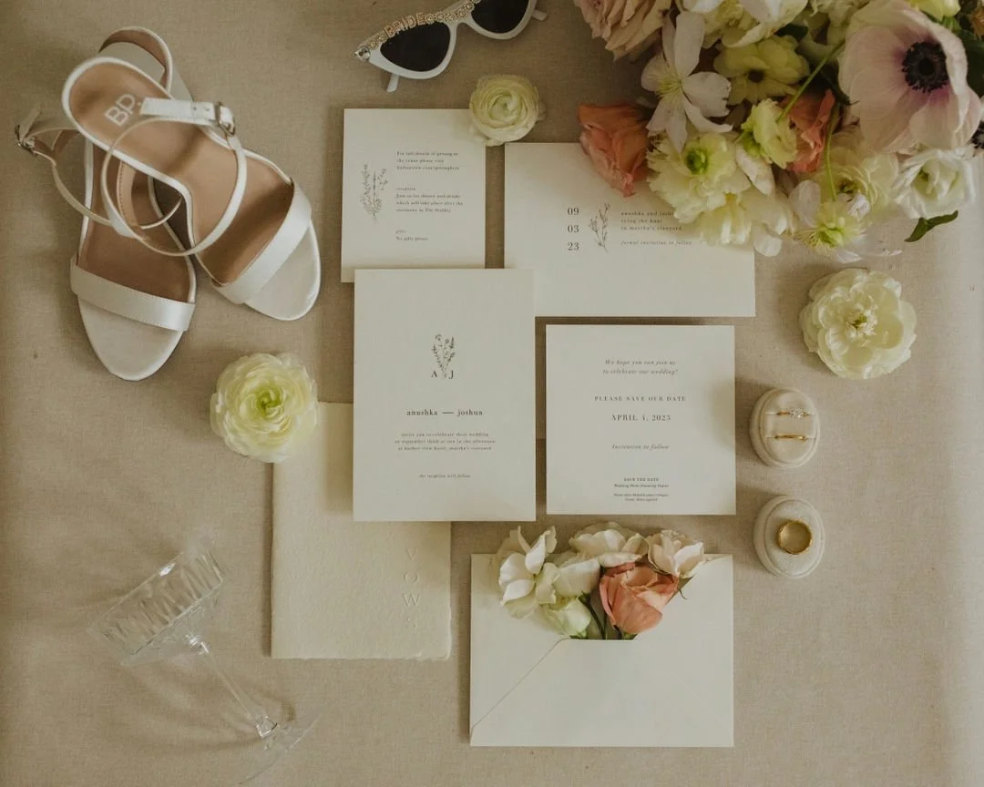 Love a good flat lay.
I always set aside some extra special blooms for your photographer so they can style and capture these little details that deserve their own moment.

Host: @thelouiphotography
Venue: @louiandco.studio
Photo: @kjerstinthea.photo 
