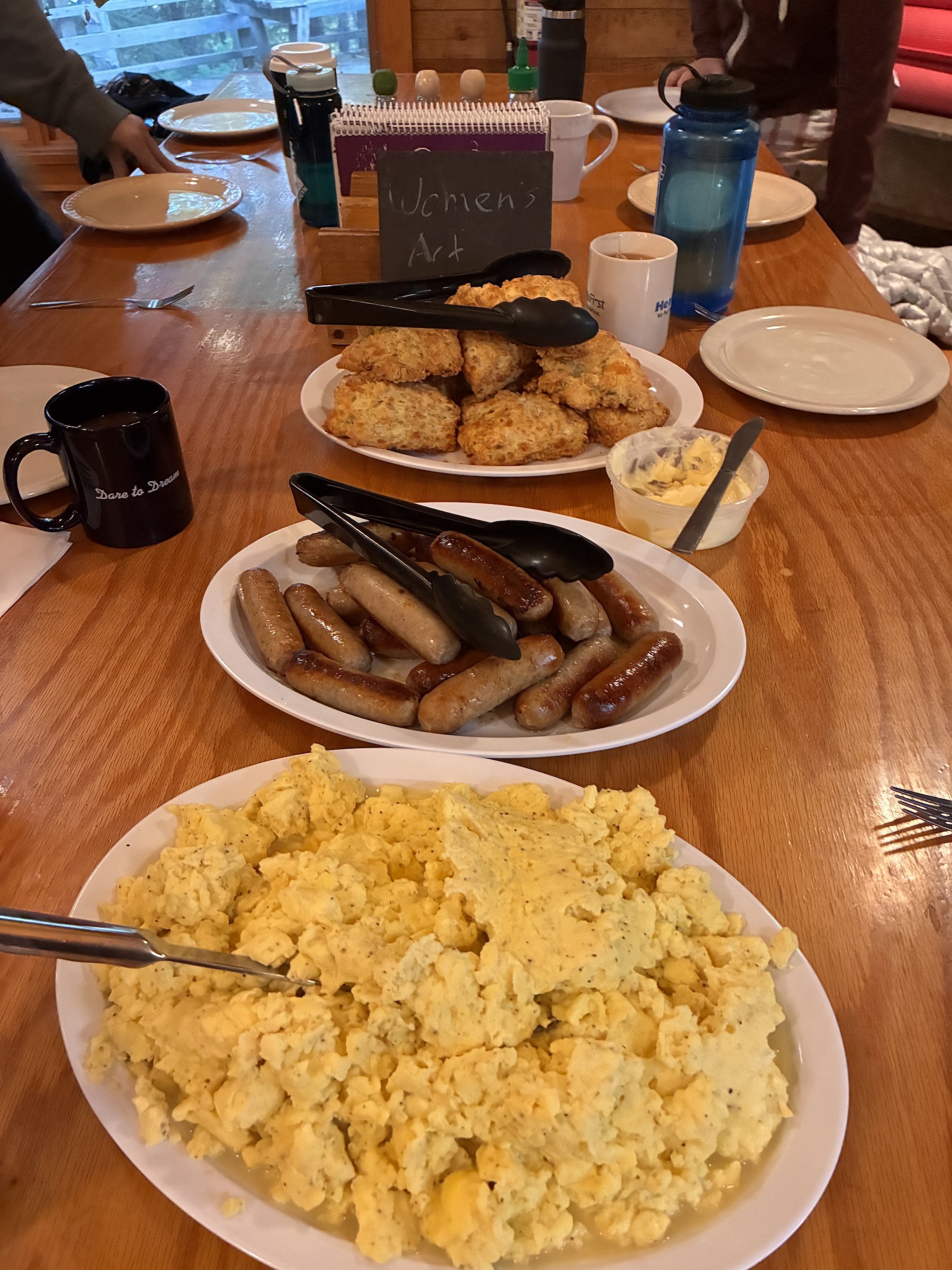 breakfast at menogyn.jpeg