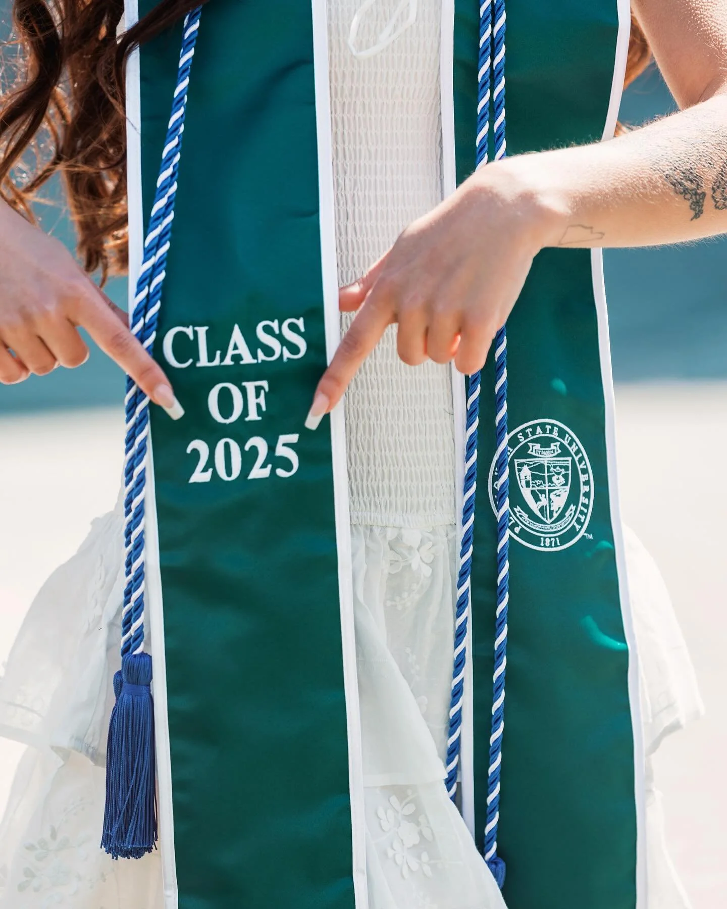 from my graduation session with @plymouthstate class of 2025&rsquo;s @calllieblair 👩&zwj;🎓🎓 visit klphoto.co to book 📸