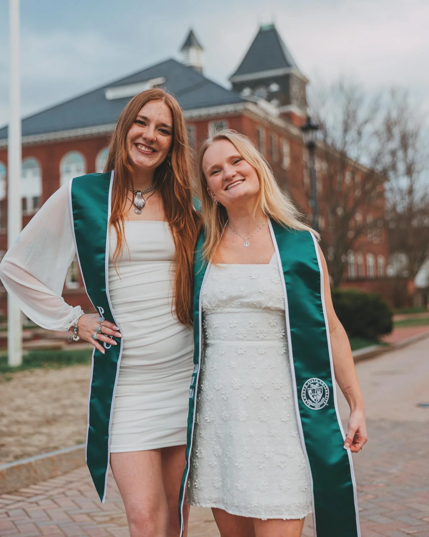 congrats, hannah &amp; hailey 👩&zwj;🎓🍾🥳!!!
