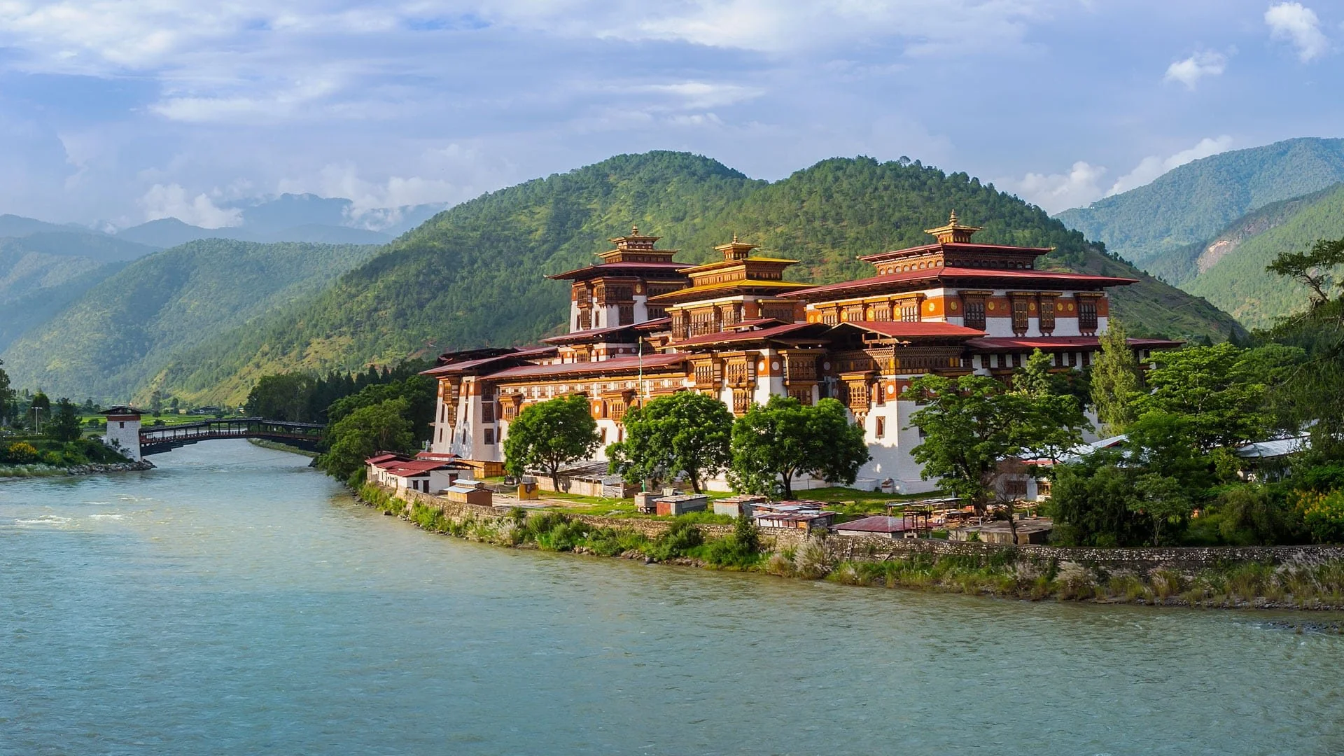 bhutan-punakha-dzong.jpg