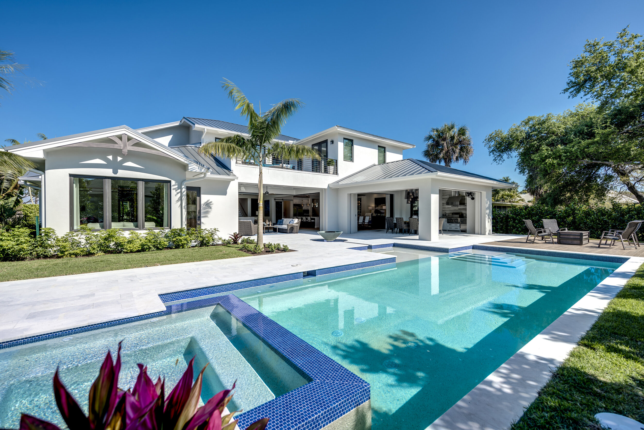 003__Rear-Pool.jpg