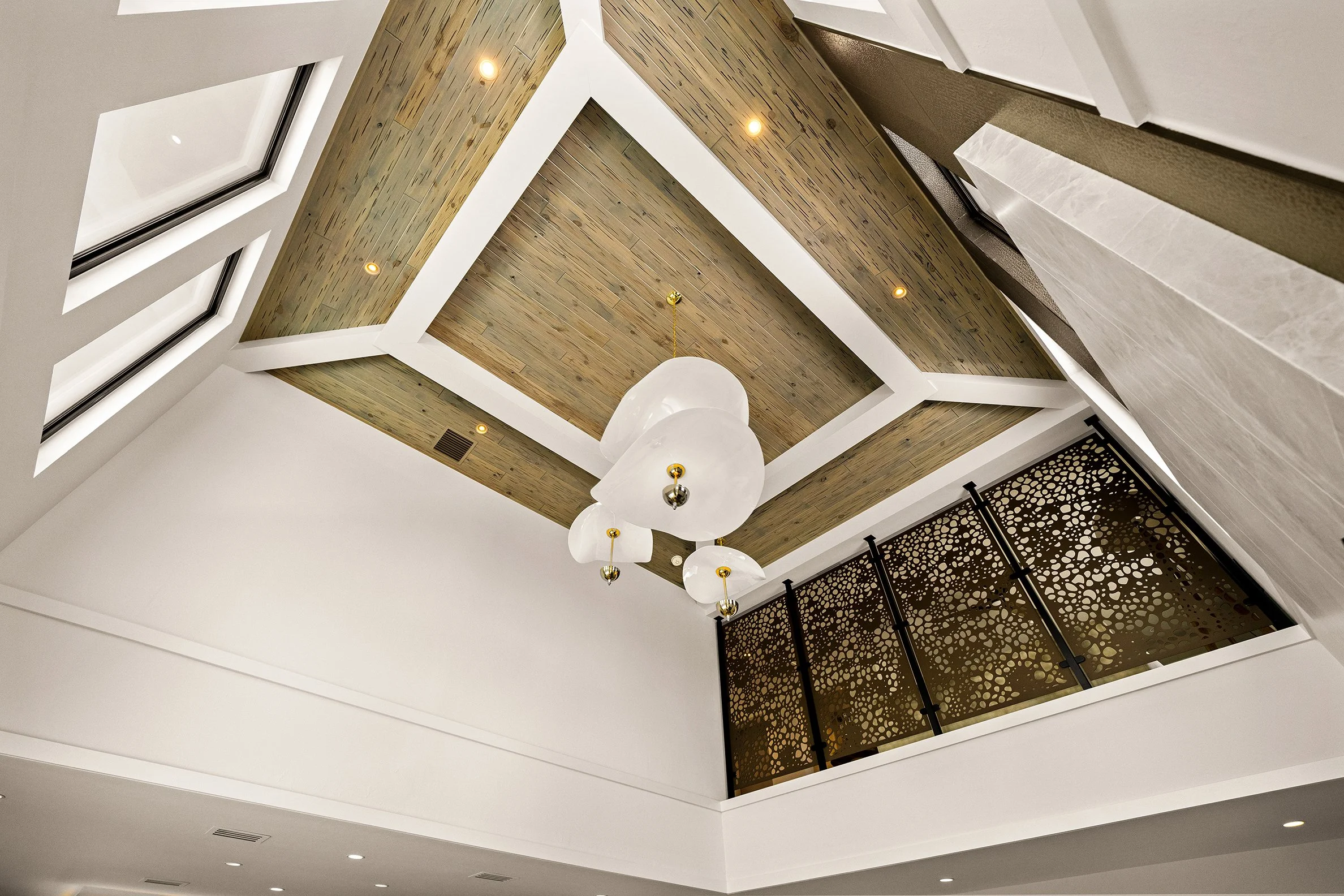 1261 13th Ave N_ (24).jpg
