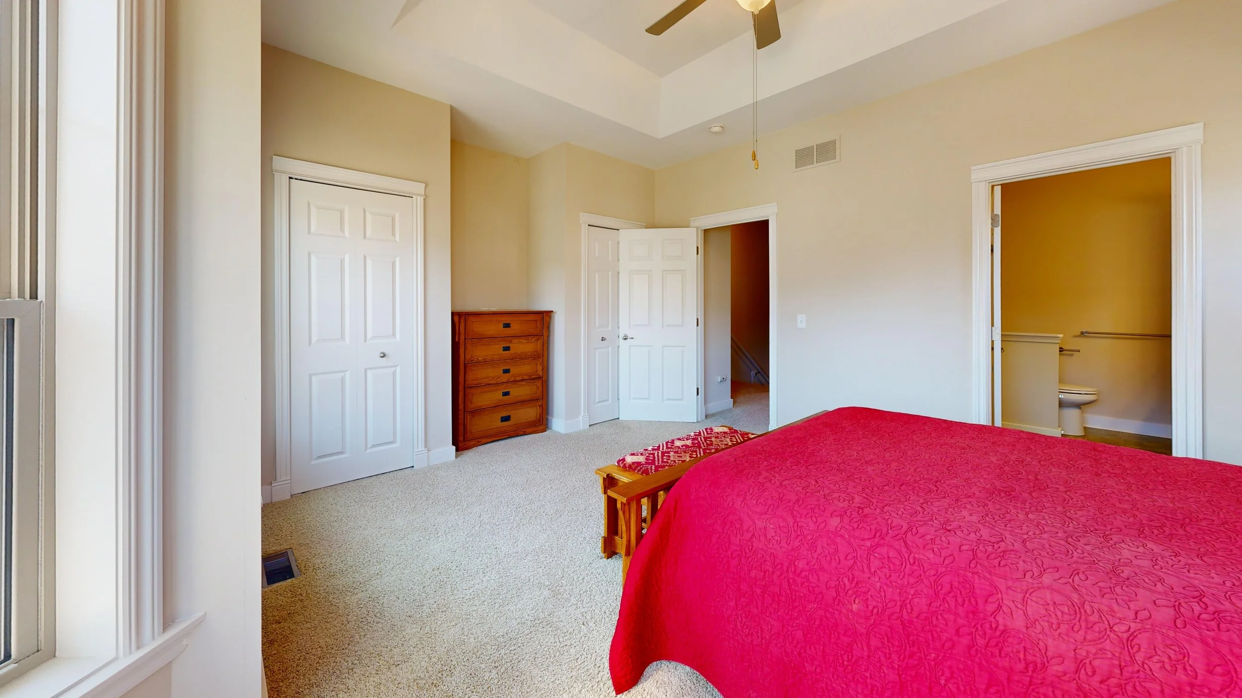 1005-Walker-Cir-Bedroom 4.jpg
