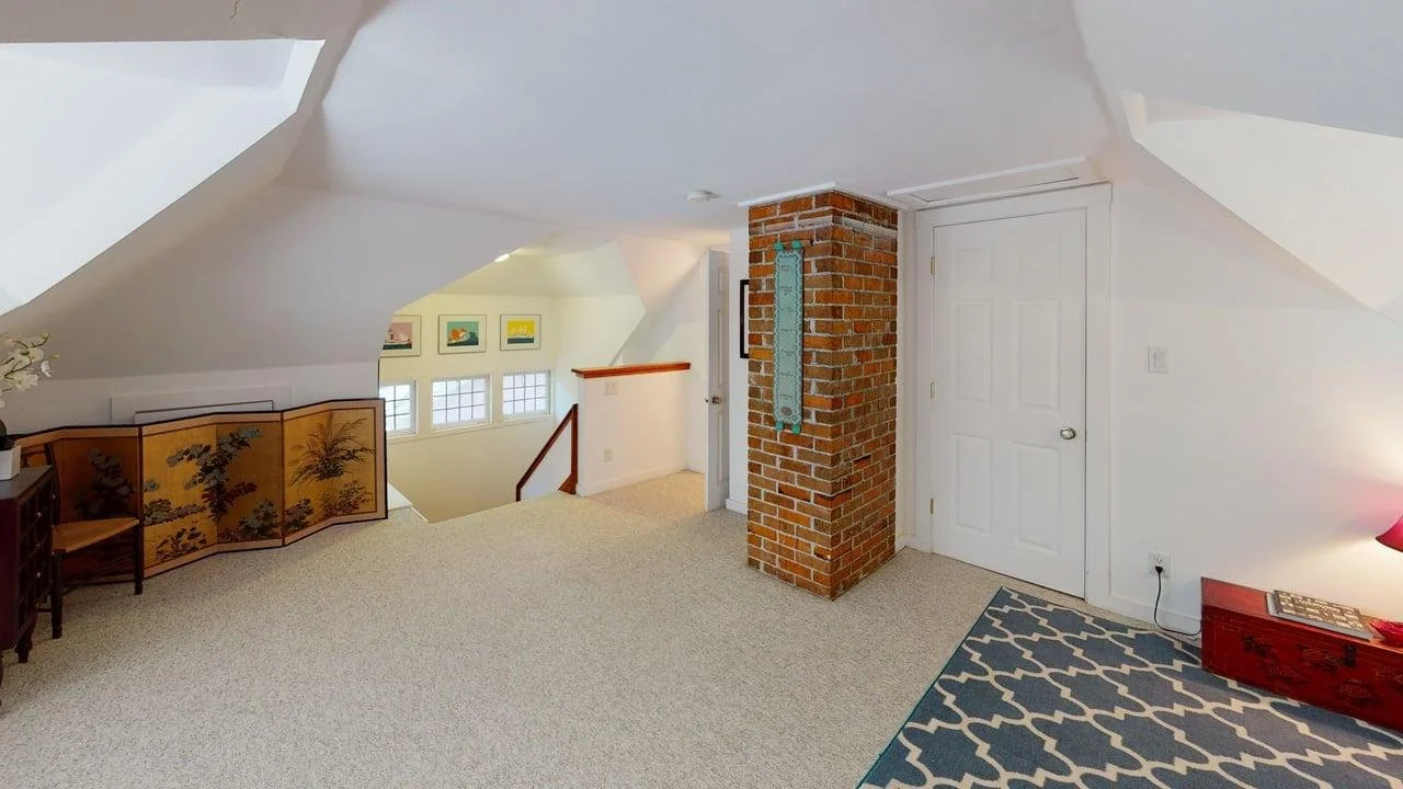 416-S-Summit-Street-Bedroom 6.jpg