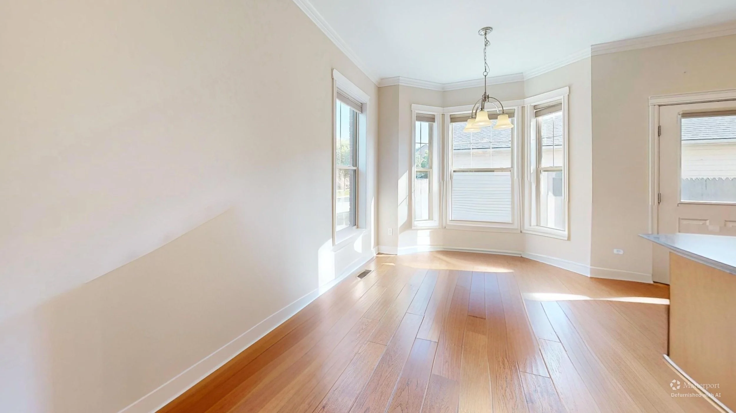 1005-Walker-Cir-Dining-Room-Defurnished.jpg