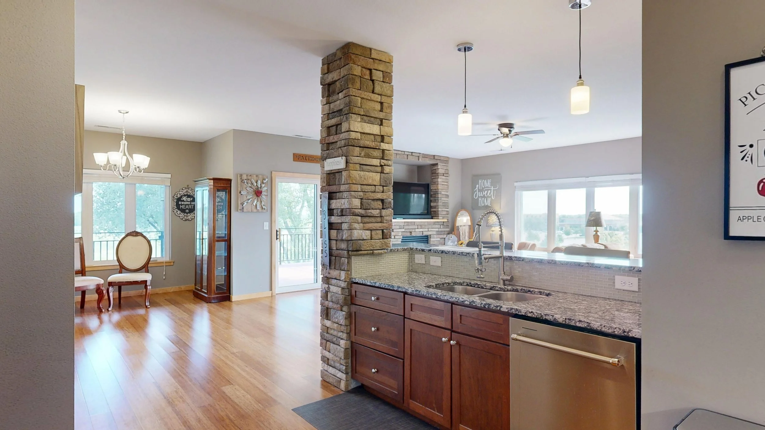 1092-Walnut-Ave-08272025_122725.jpg