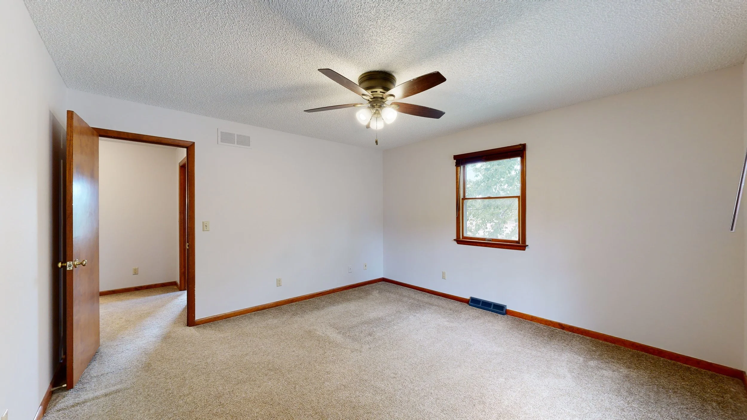 1800 Benton 14.jpg