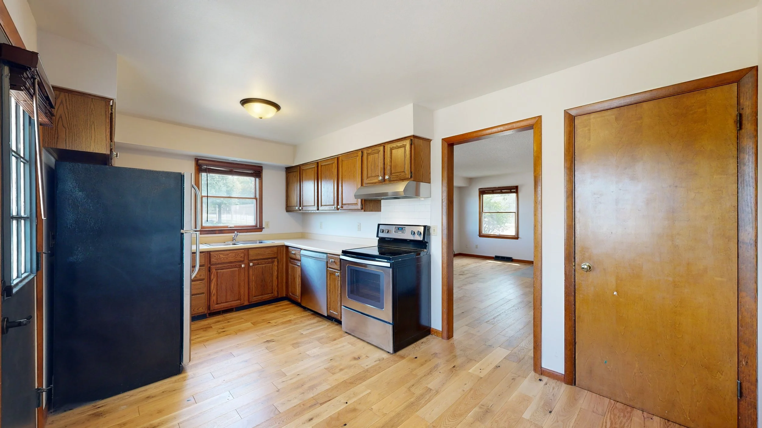 1800 Benton 7.jpg