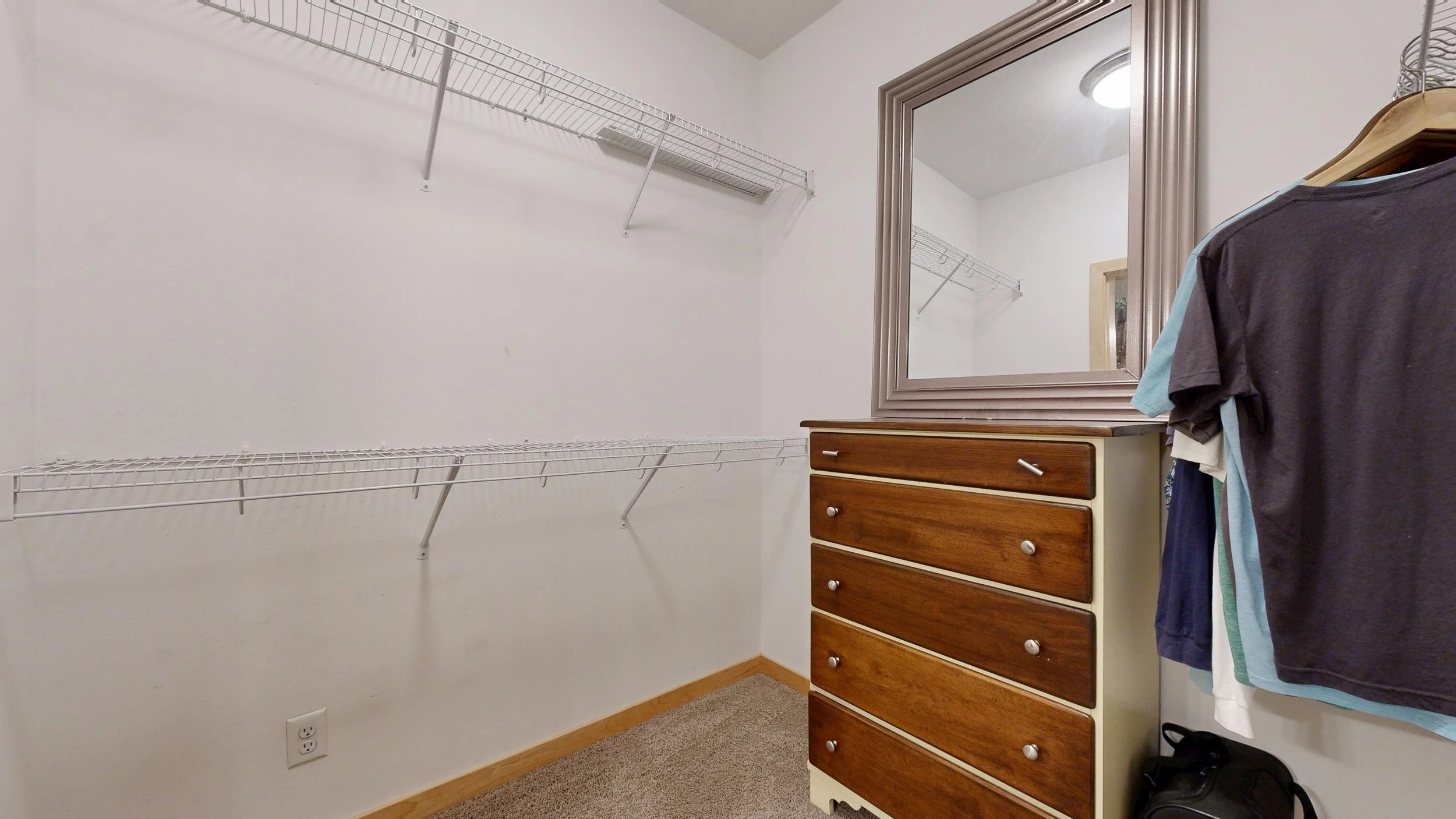 1092-Walnut-Ave-08272025_131120.jpg