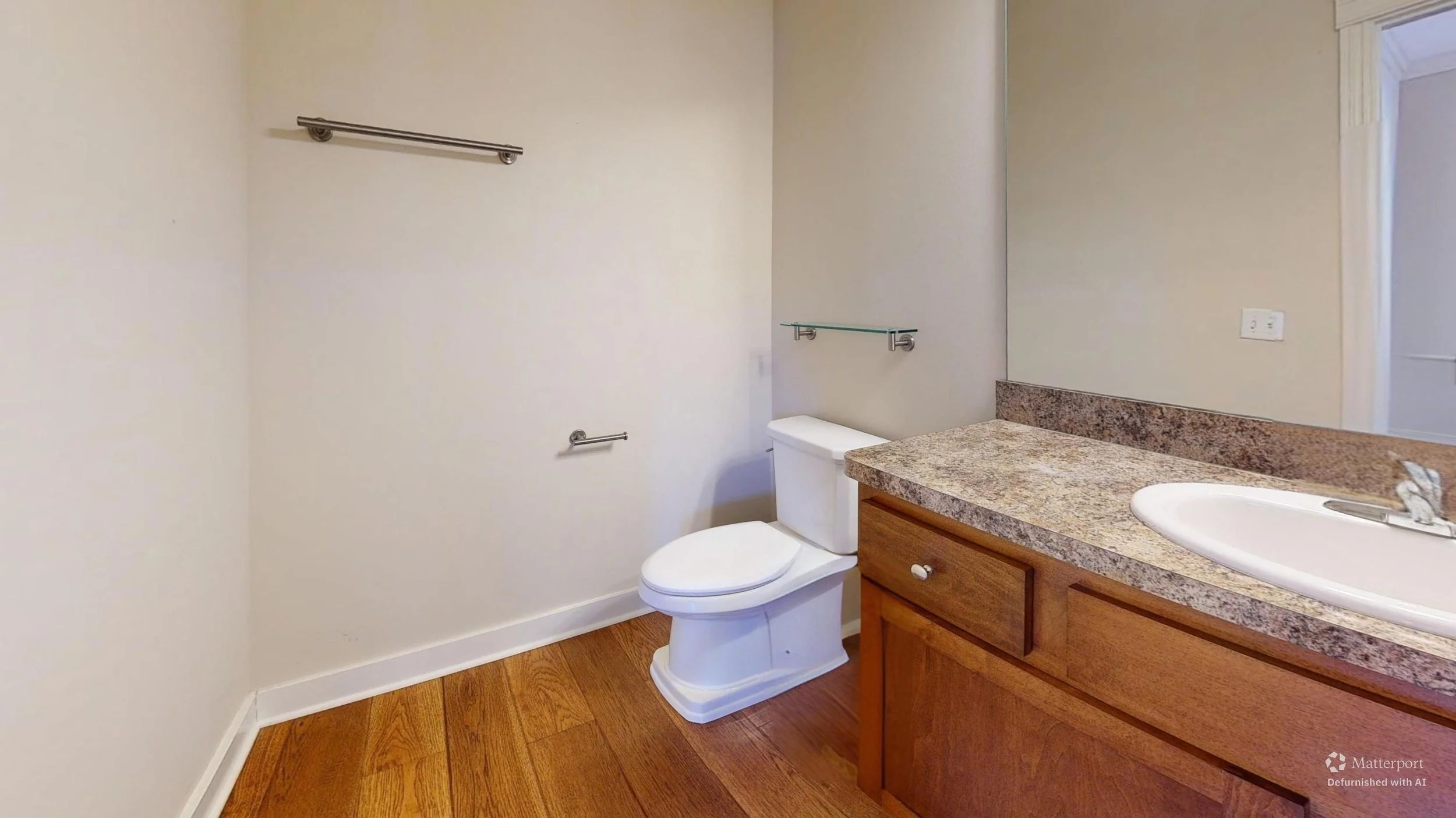 1005-Walker-Cir-Bathroom-Defurnished 3.jpg