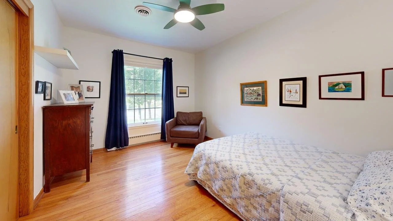 1508-Glendale-Rd-Bedroom 1.jpg