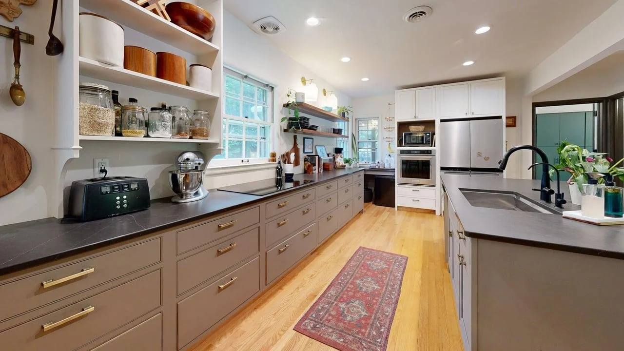 1508-Glendale-Rd-Kitchen 1.jpg