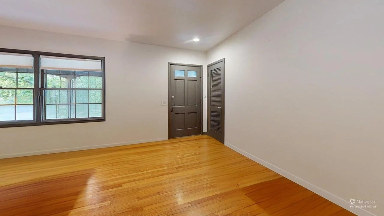 1508-Glendale-Rd-Living-Room-Defurnished.jpg