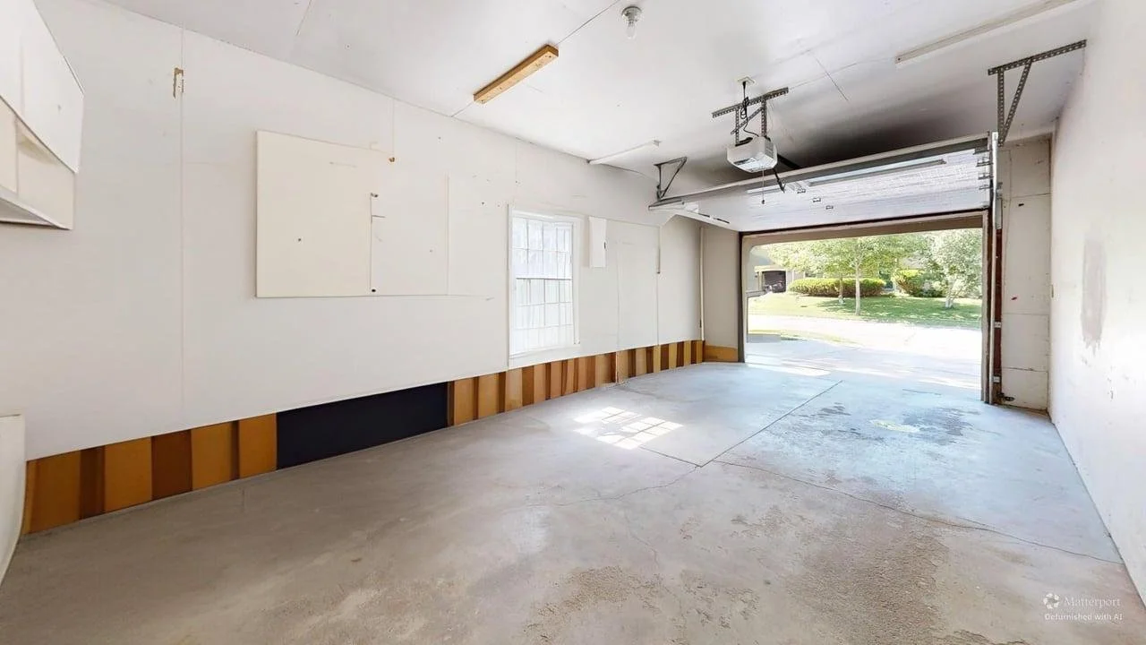 1508-Glendale-Rd-Garage-Defurnished 6.jpg