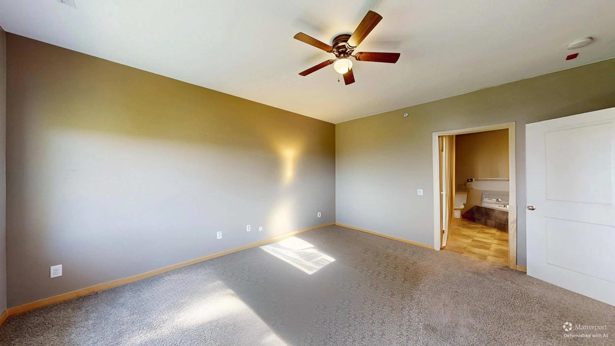 1092-Walnut-Ave-08272025_132627_defurnished.jpg