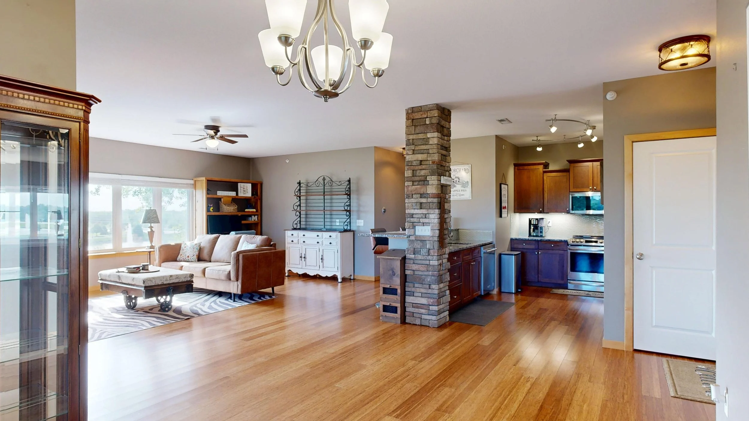1092-Walnut-Ave-08272025_123015.jpg