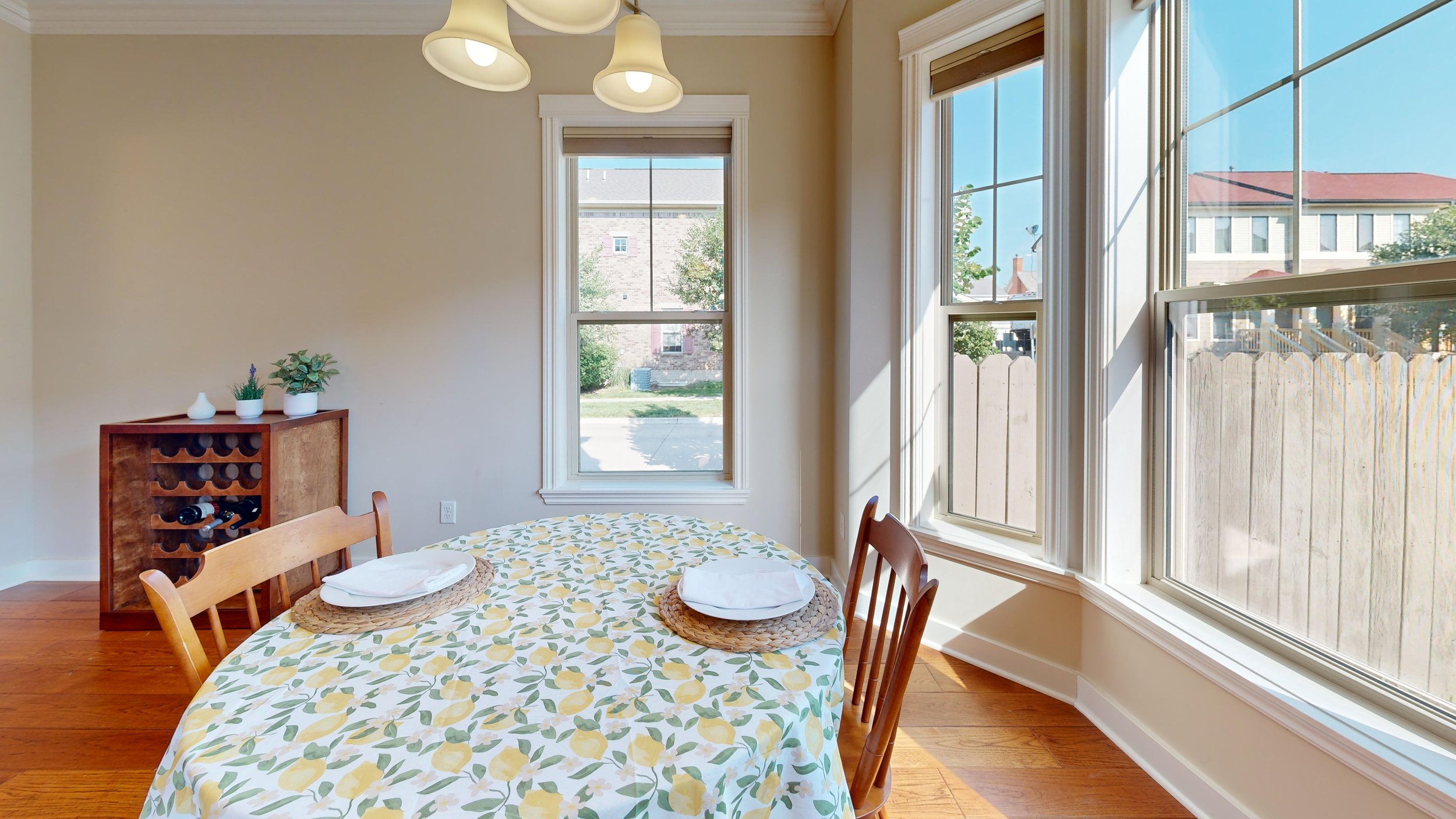 1005-Walker-Cir-Dining-Room 1.jpg