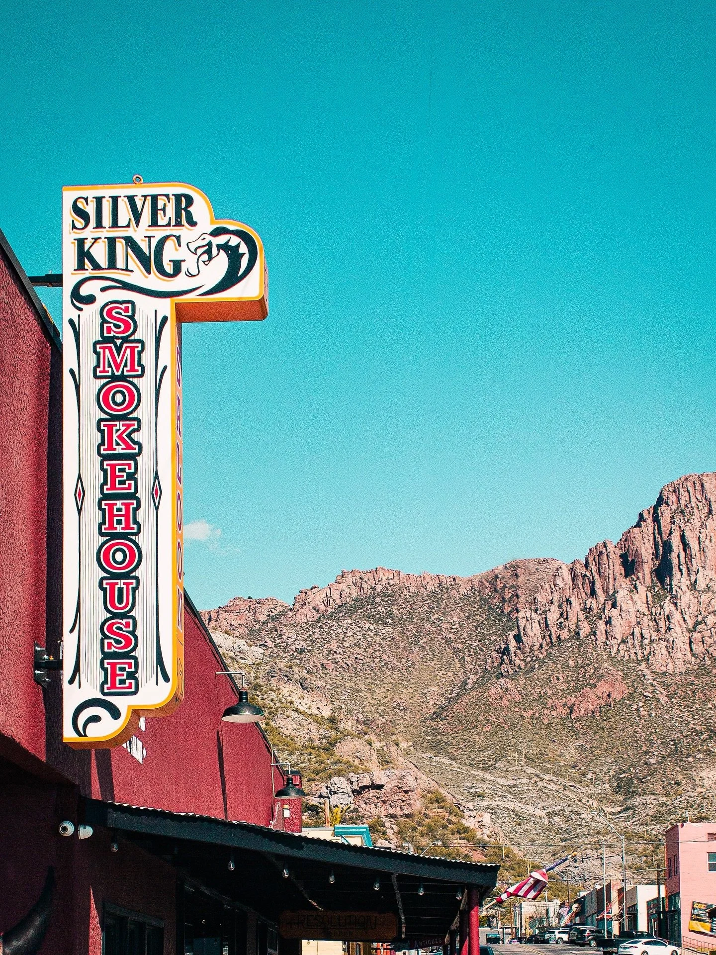 The smokehouse is open 💨

Cruise in for some happy hour food &amp; drinks, our doors are open until 6pm tonight (we&rsquo;re closing the shop early tonight, sorry for any inconvenience)