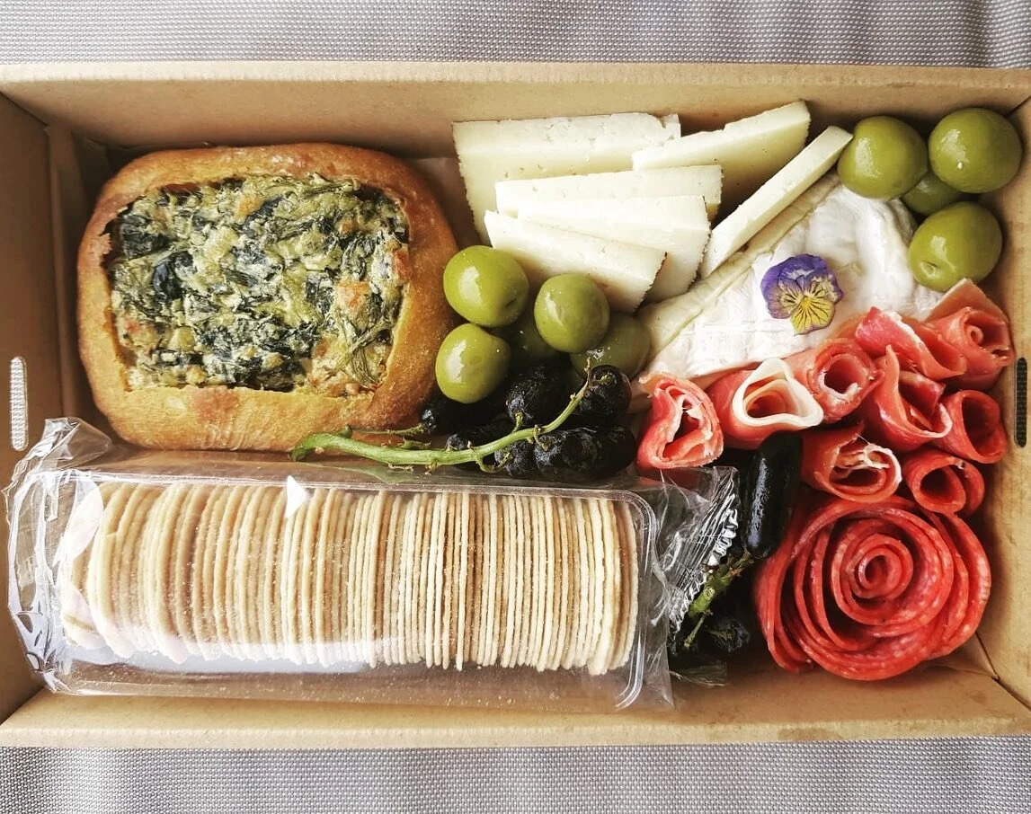 Small gluten free grazing box 🥖🥬

Featuring our signature mini GF cob dip and eco friendly, custom resin designed cutlery 🍴 

Available for pickup and delivery

For orders and enquiries DM or email us at hello@plattersbytori.com.au