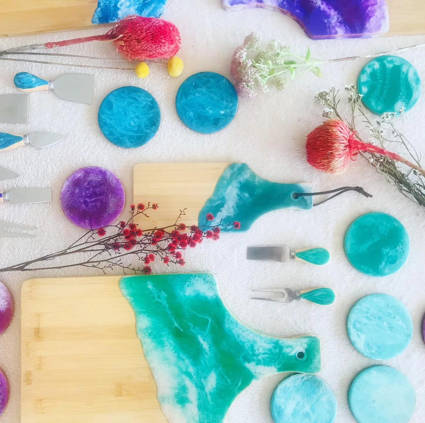 Resin Art Platters 🎨🧀

Available now on our website: www.plattersbytori.com.au 

For enquiries of orders please don&rsquo;t hesitate to contact us via DM or email at hello@plattersbytori.com.au