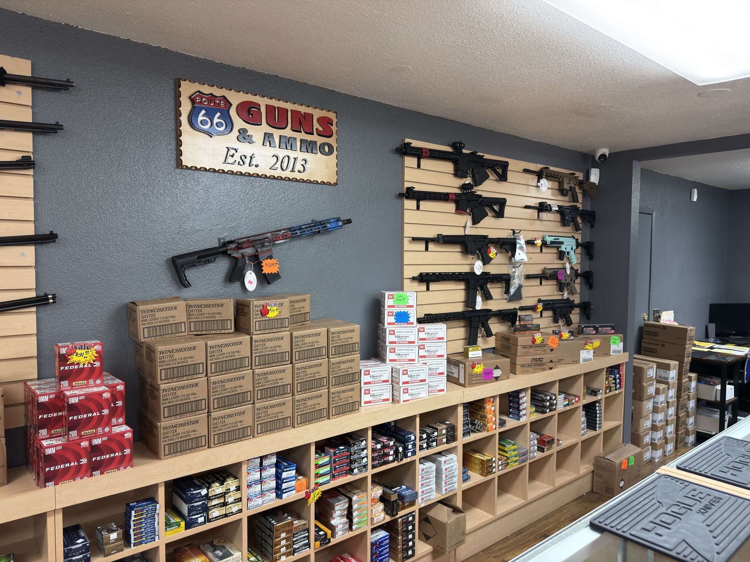 Route 66 Guns and Ammo gun store in Barstow California