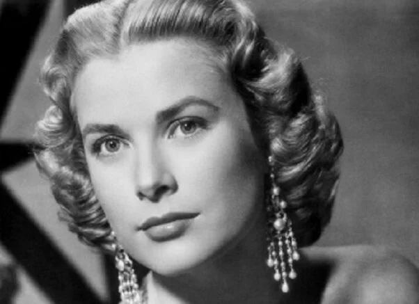 GRACE KELLY.jpg