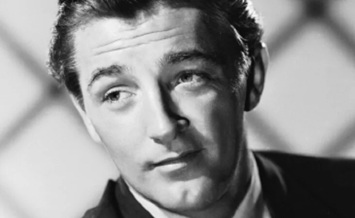ROBERT MITCHUM.jpg