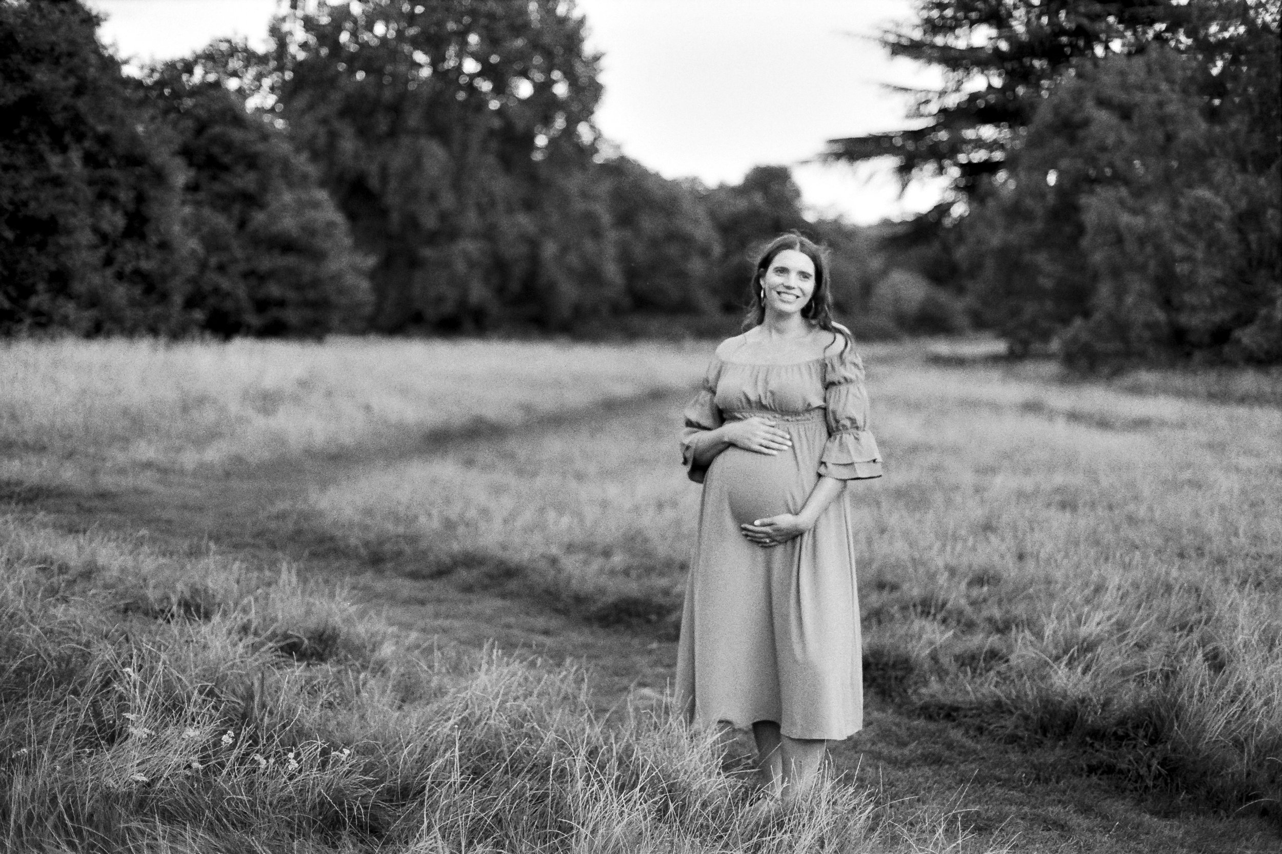 romantic pregnancy portraits on film - West London Maternity Photographer-03.jpg