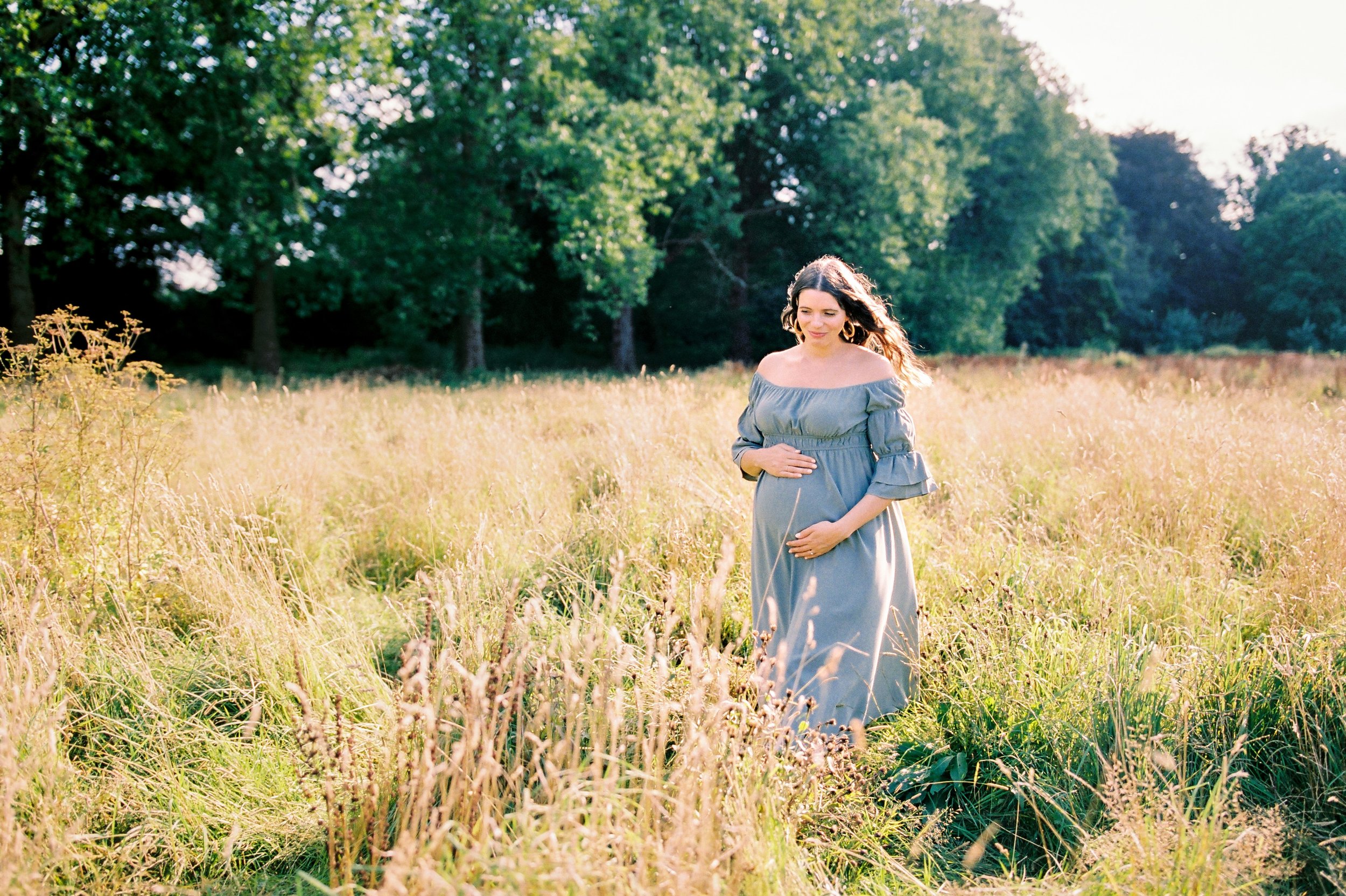 romantic pregnancy portraits on film - West London Maternity Photographer-08.jpg