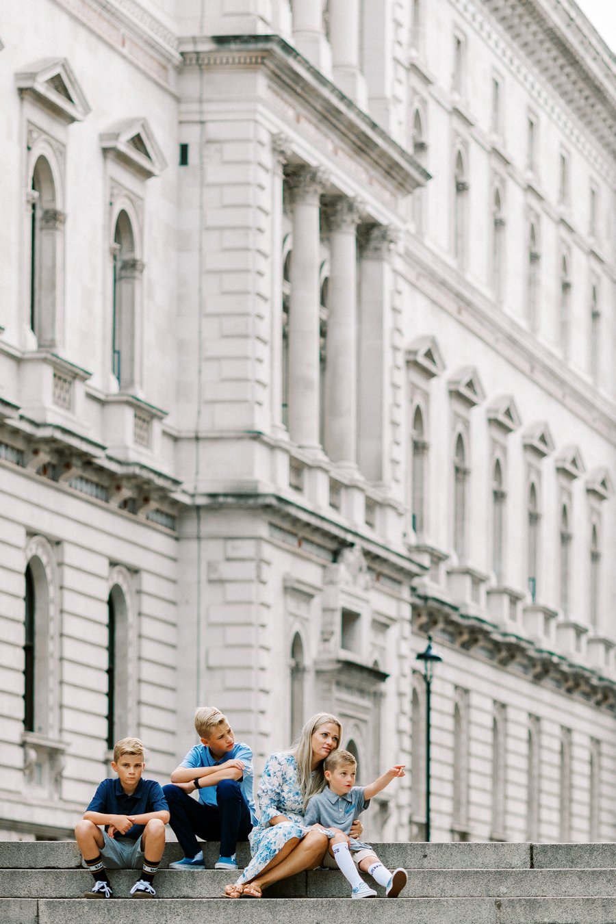  London family vacation photoshoot around Westminster 