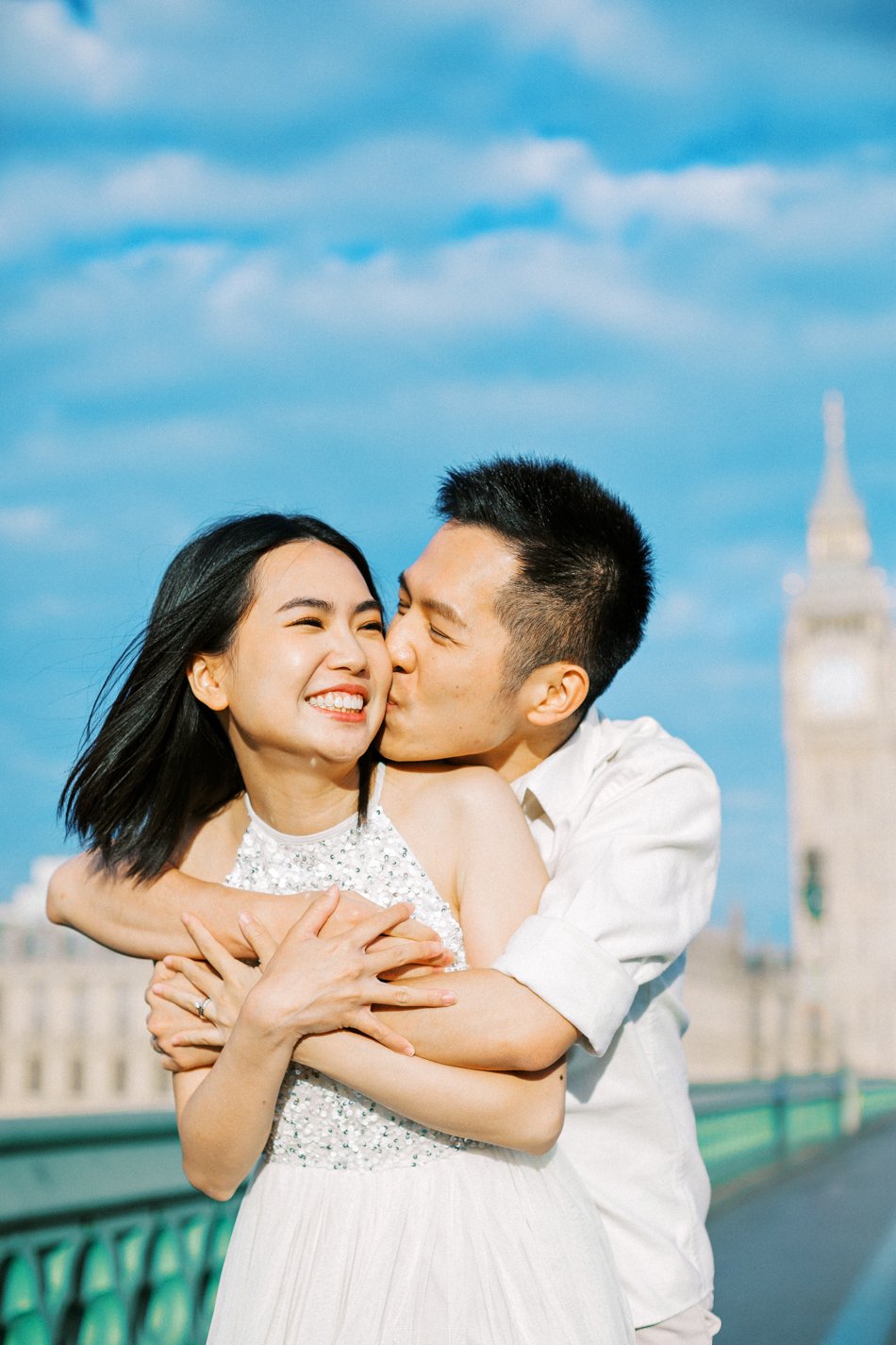  London Couple Photographer - Couples Photoshoot around Big Ben and Tower Bridge 